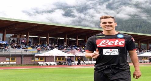 تهديد بالسلاح.. لاعب نابولي يتعرض للسرقة 